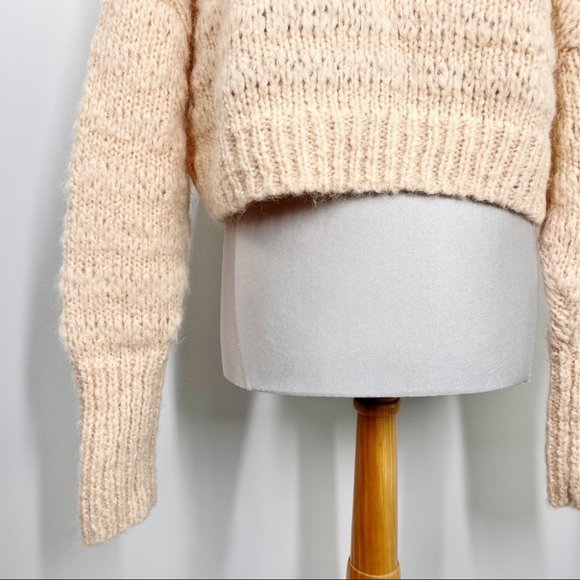 Aritzia Cream Knit Sweater - Picture 9 of 14